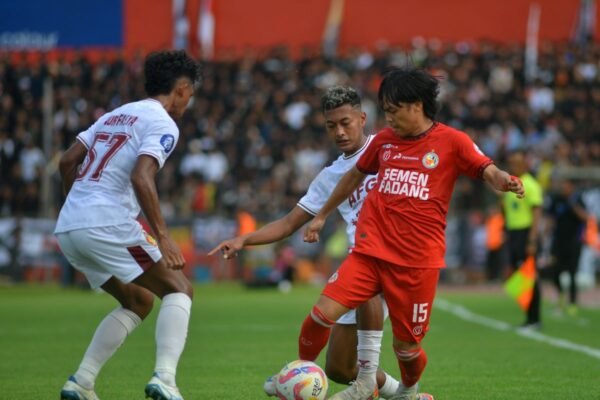 Semen Padang Masih Berjuang Setelah Ditahan Imbang Persik 1-1